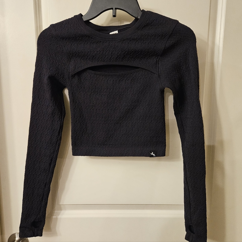 JoyLab Activewear Cut-Out Crop Top